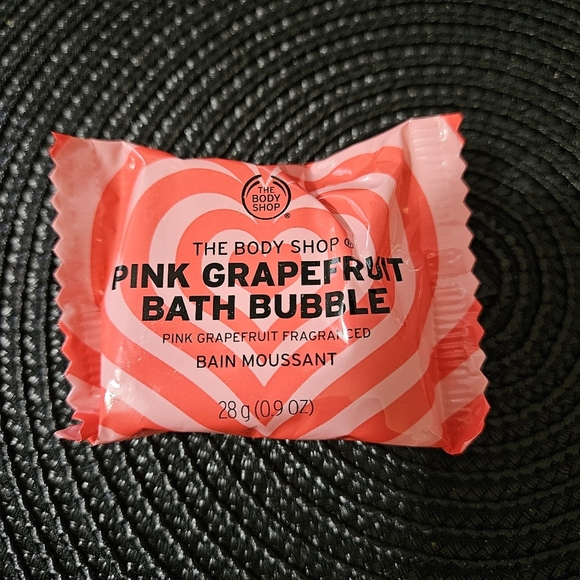 The Body Shop-Pink Grapefruit Bath Bubble Tabs-Bundle of 5 - Picture 3 of 3